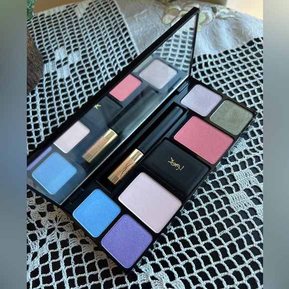 Limited Edition YSL palette - Picture 5 of 5